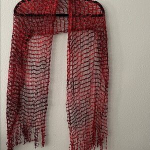 Bohemian Red Mesh Scarf
Perfect holiday addition
Open weave Fringe
OS